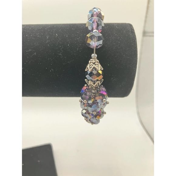 Purple Crystal with one large cluster 2 7/8 around bracelet! - Picture 6 of 8